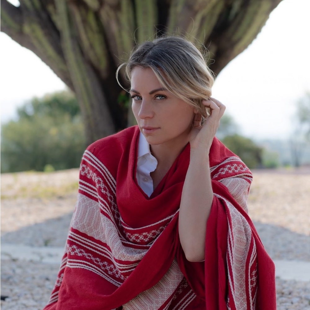 Meet your Posher, Maribel